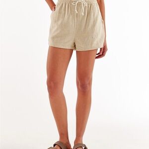 NWT Tie-Waist Linen Pull On Shorts in Natural
